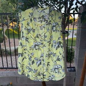 JOIE 100% SILK SLEEVELESS FLORAL BUTTON-DOWN BLOUSE SIZE L - NEVER WORN